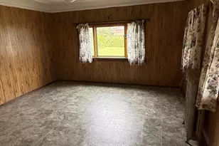 2 Gunn St, Erving, MA 01344 - Photo 10