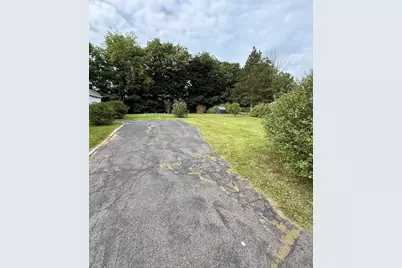 2 Gunn St, Erving, MA 01344 - Photo 6