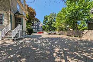 52 Cedar St, Worcester, MA 01609 - Photo 22