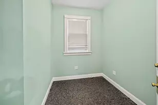 52 Cedar St, Worcester, MA 01609 - Photo 8