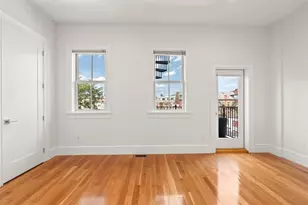 482 E 4th St, Boston, MA 02127 - Photo 18
