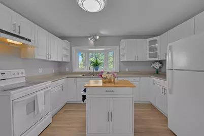 58 Randall St, Palmer, MA 01069 - Photo 4
