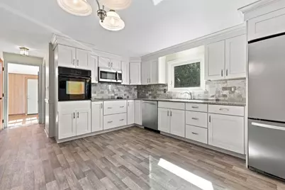 25 Lawndale Road, Stoneham, MA 02180 - Photo 8