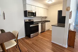 22 Dailey St, Attleboro, MA 02703 - Photo 2