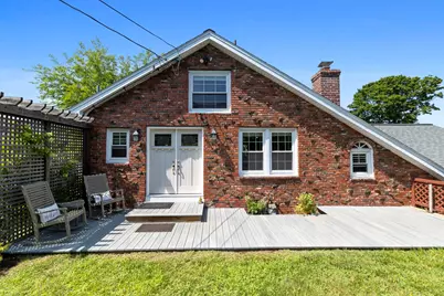 6R Fairview Ave, Swampscott, MA 01907 - Photo 1