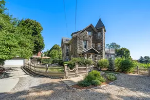35 Grandview Ave, Medford, MA 02155 - Photo 1