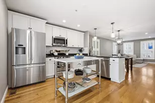126 Elm St, Boston, MA 02129 - Photo 1