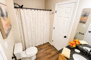 28 McGillen Dr, Leominster, MA 01453 - Photo 6
