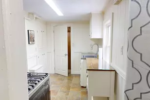 112 Fulton Spring Rd, Medford, MA 02155 - Photo 8