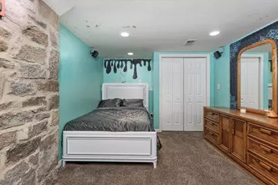 57 Elm St, Salisbury, MA 01915 - Photo 24