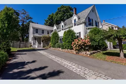 51 Phillips #51, Watertown, MA 02472 - Photo 2