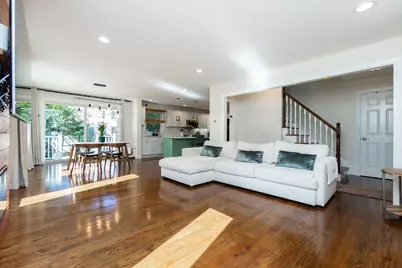 51 Phillips #51, Watertown, MA 02472 - Photo 6