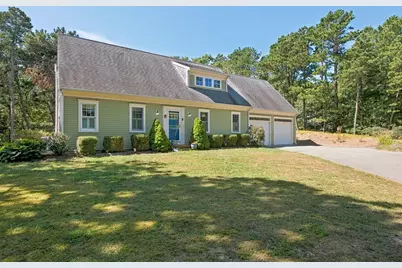 22 Cannon Hill Dr, Harwich, MA 02645 - Photo 2