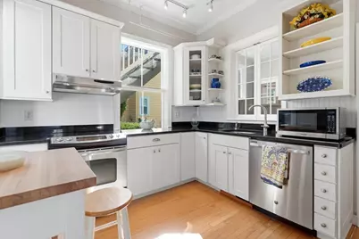139 Summer St #1, Watertown, MA 02472 - Photo 6