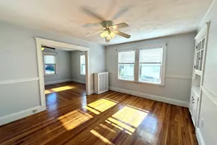 11 Melbourne Ave, Newton, MA 02460 - Photo 8