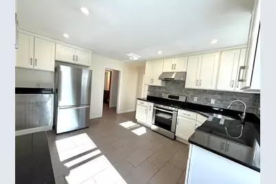11 Melbourne Ave. #1, Newton, MA 02460 - Photo 2