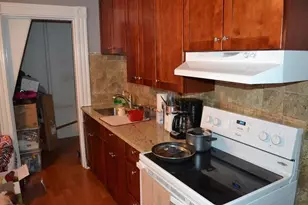34 Chestnut St, Wakefield, MA 01880 - Photo 2