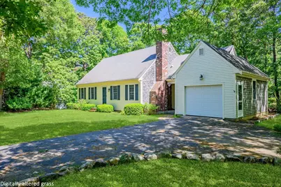 20 Bray Farm Rd S, Yarmouth, MA 02675 - Photo 2