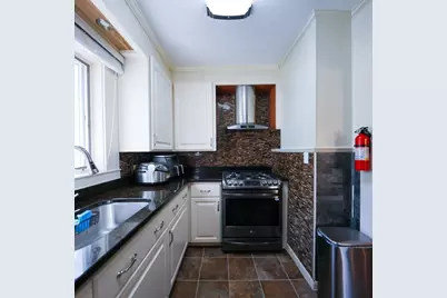 374 Pine St, Lowell, MA 01851 - Photo 14