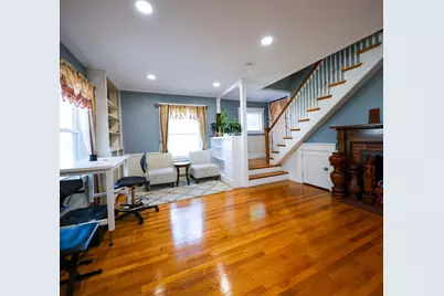 374 Pine St, Lowell, MA 01851 - Photo 8
