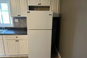 174 Ridge St, Fall River, MA 02721 - Photo 2