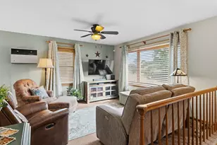 137 Doreen St, New Bedford, MA 02745 - Photo 16