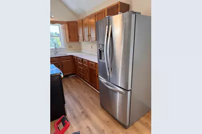 13 Populatic Street #B, Medway, MA 02053 - Photo 4