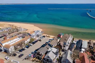 359 Commercial St, Provincetown, MA 02657 - Photo 26