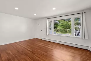 3 Hampton St, Worcester, MA 01604 - Photo 6