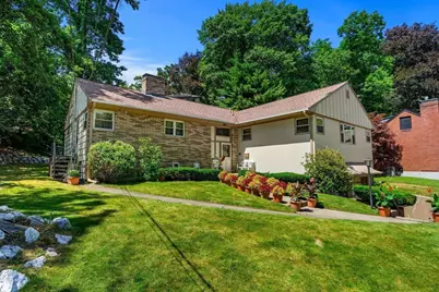 205 Gardner Rd, Brookline, MA 02445 - Photo 2