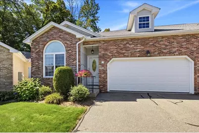 12 Wynnfield Cir #12, Southwick, MA 01077 - Photo 2