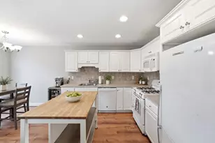 42 Longview Cir, Ayer, MA 01432 - Photo 6