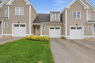 42 Longview Cir, Ayer, MA 01432 - Photo 2