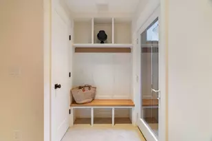 9B Mt Auburn St, Cambridge, MA 02138 - Photo 2