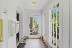 1584 Beacon St, Brookline, MA 02446 - Photo 6