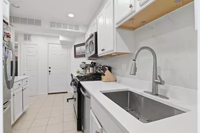 1584 Beacon St #A, Brookline, MA 02446 - Photo 18