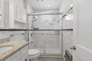 334 Sea St, Quincy, MA 02169 - Photo 16