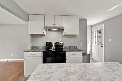 53 Silver Street, Springfield, MA 01107 - Photo 12