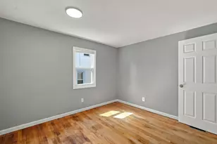53 Silver St, Springfield, MA 01107 - Photo 16