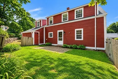 25 Bennett St, Manchester by the Sea, MA 01944 - Photo 22