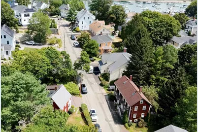 25 Bennett St, Manchester by the Sea, MA 01944 - Photo 24