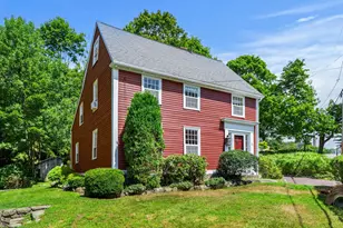 25 Bennett St, Manchester by the Sea, MA 01944 - Photo 1
