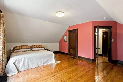 6 Menlo St, Boston, MA 02135 - Photo 32