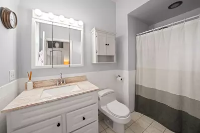 805 E 4th St #1, Boston, MA 02127 - Photo 8