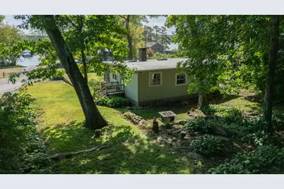 29 Central Ave, Lakeville, MA 02347 - Photo 38
