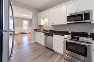 320 Hamilton St, Worcester, MA 01604 - Photo 6