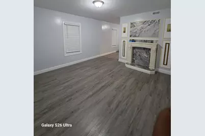 105 Thompson St #1, New Bedford, MA 02740 - Photo 4