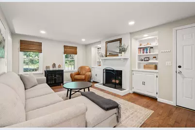 55 Hartford Ave E, Mendon, MA 01756 - Photo 6