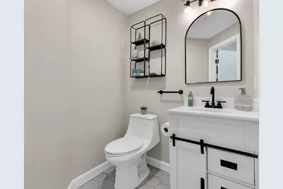 21 W Parish Ct #21, Haverhill, MA 01832 - Photo 12