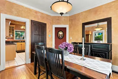 61 Lowell St, Reading, MA 01867 - Photo 8